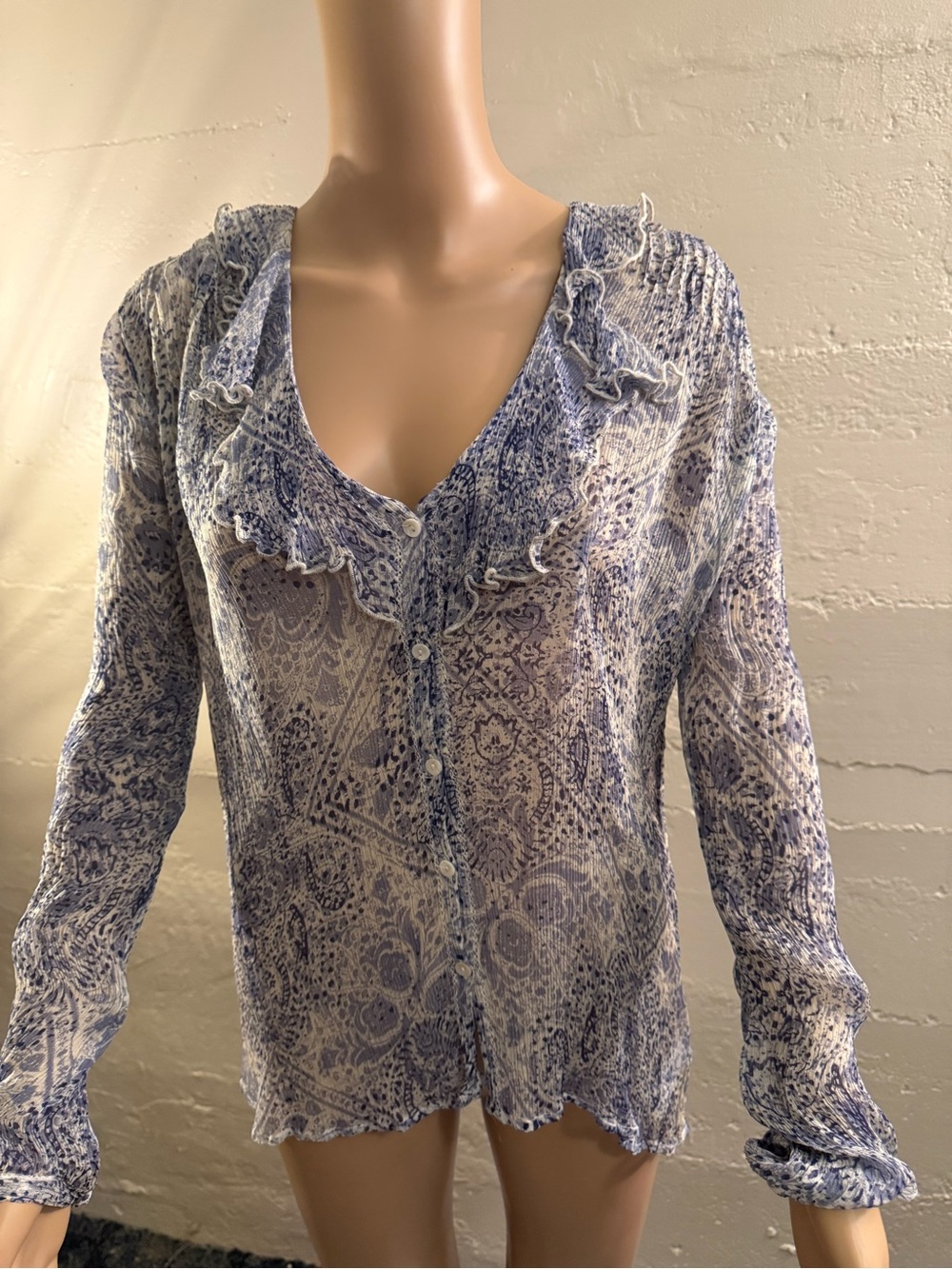 Ecote Blue Paisley Ruffle Button-Front Blouse - Picture 5 of 11